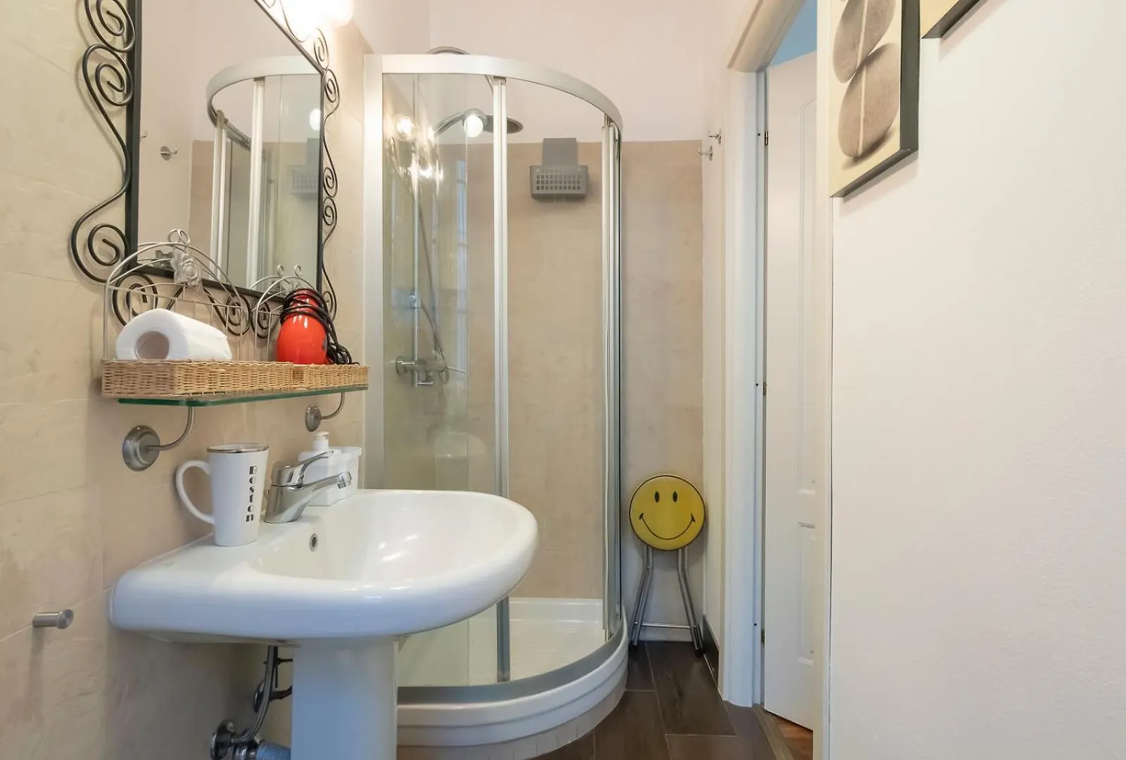 Xenia Apartments - Charming Three-Room Apartment Milan